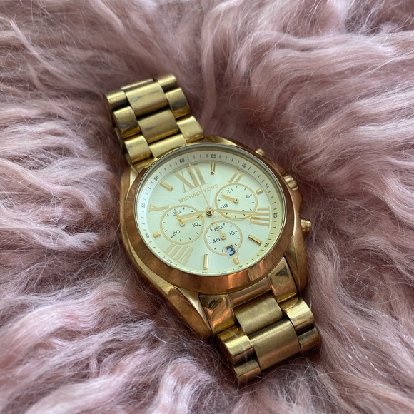 Michael Kors Bradshaw Gold Stainless Steel Watch - Picture 2 of 8